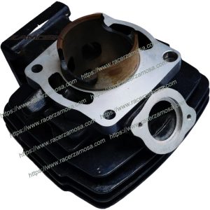 Original Quality Dt175 Cylinder Block Motorcycle Engine Parts 66mm Cylinder DT 175